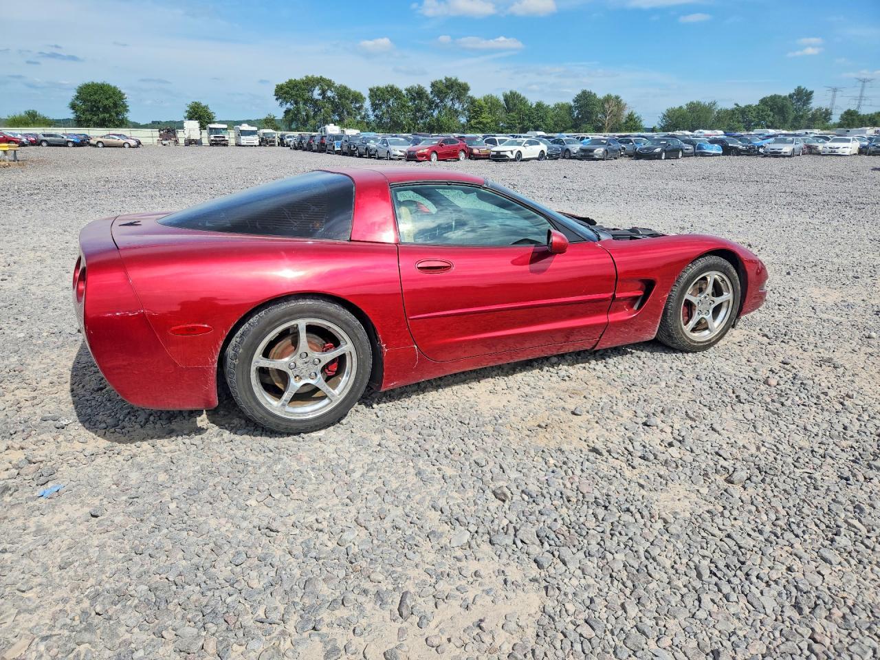 2002 Chevrolet Corvette - Фото 3