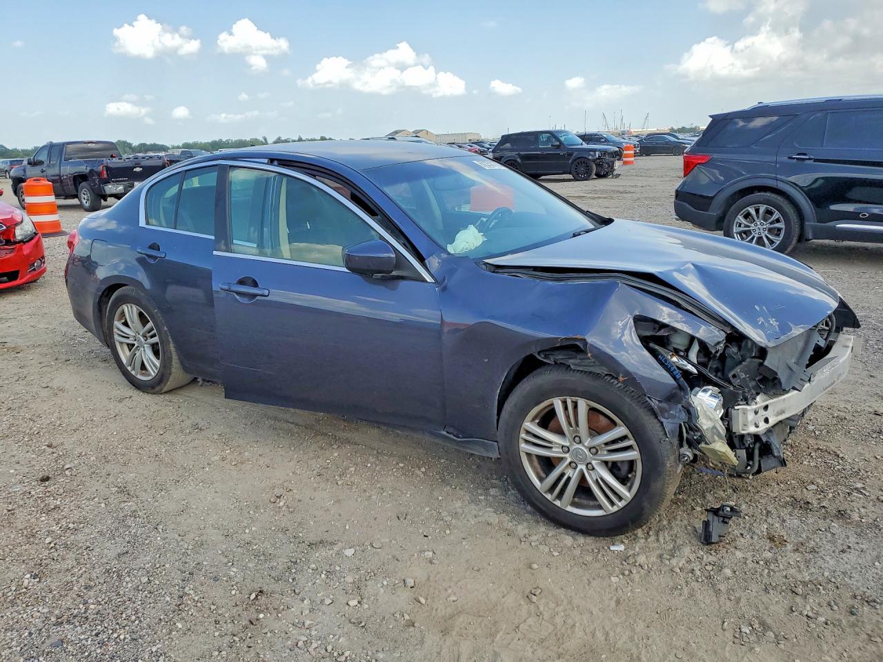 2013 Infiniti G37 Sedan Journey - Image 4