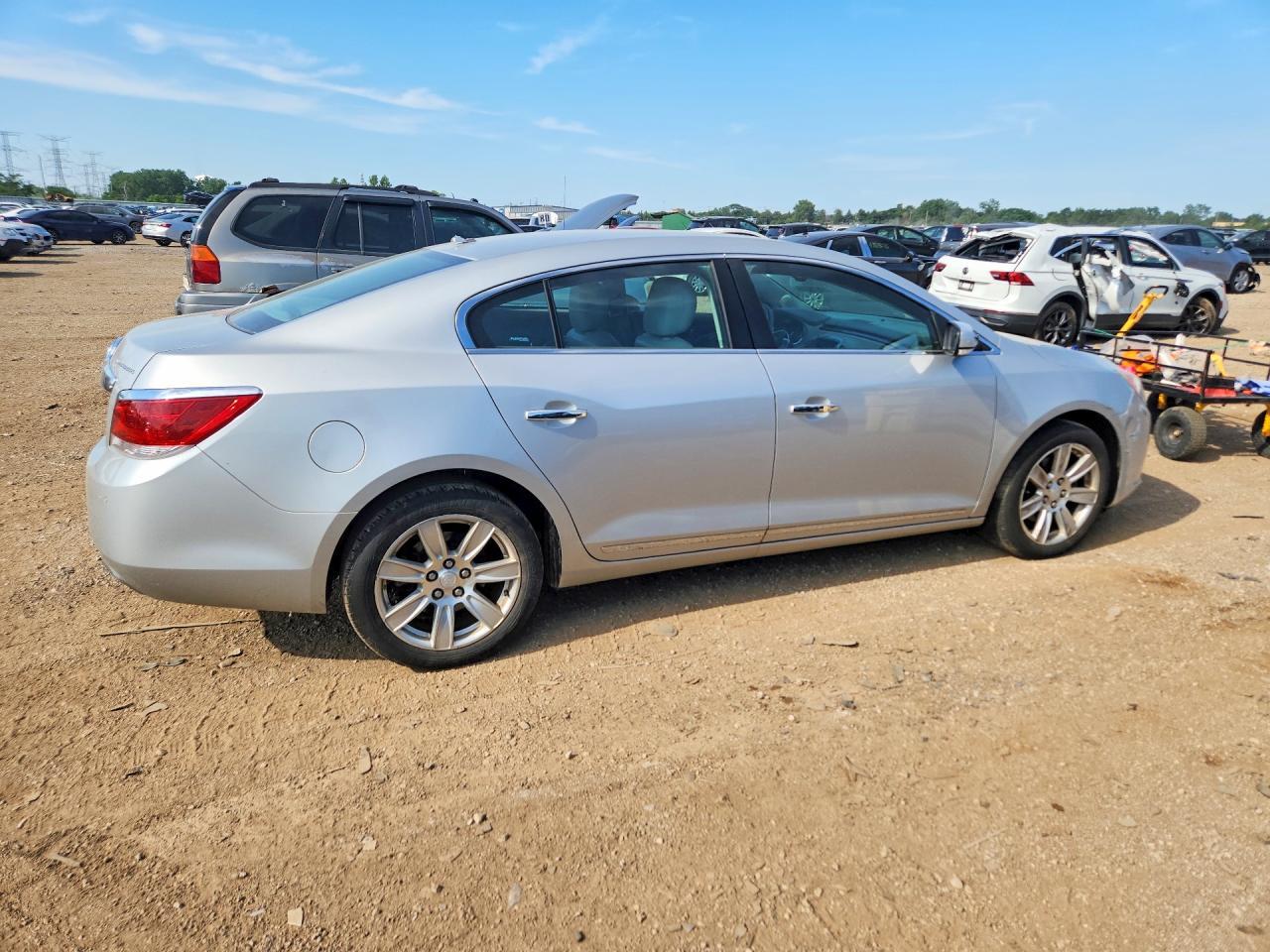 2013 Buick Lacrosse - Image 3