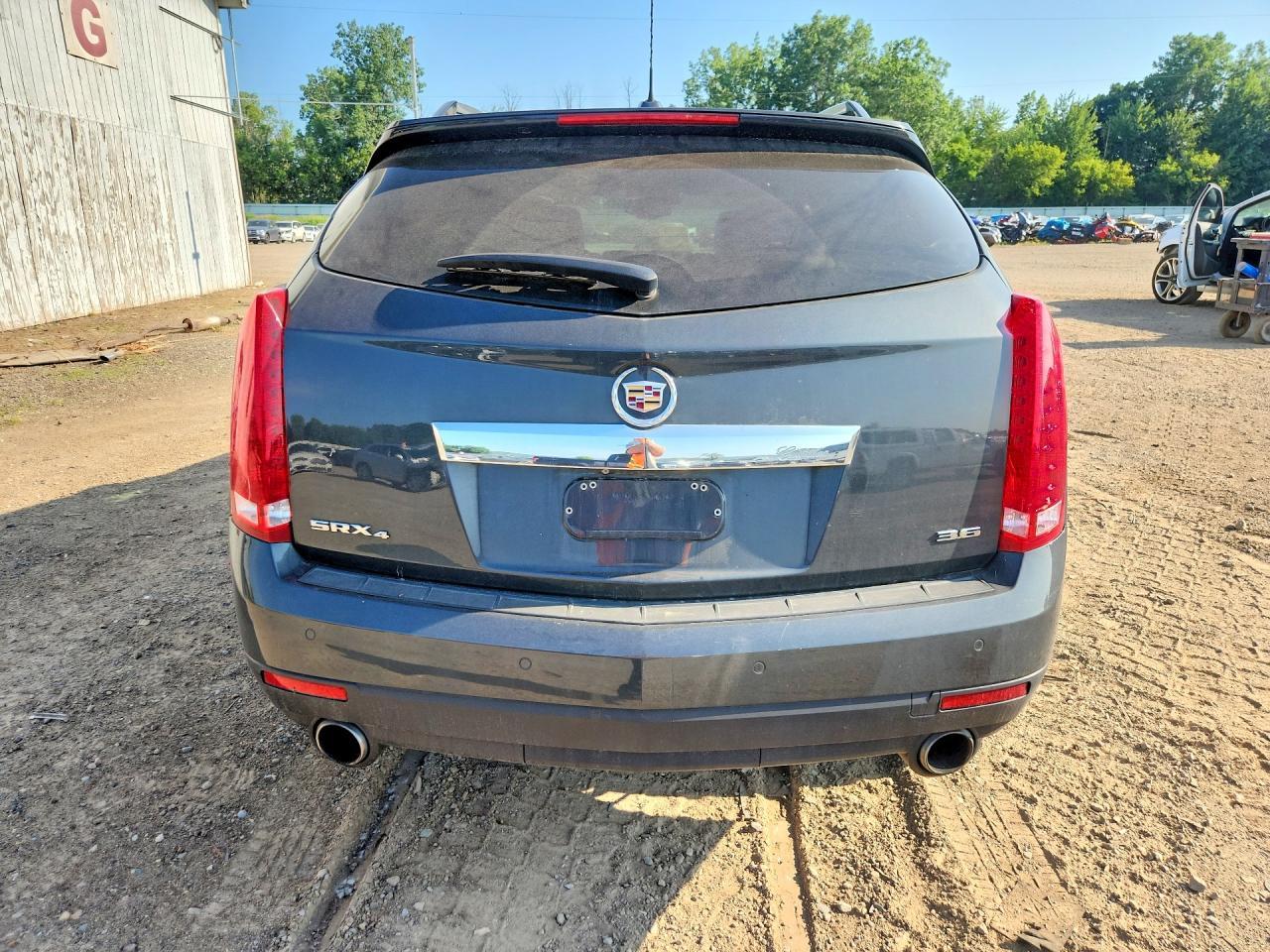 2015 Cadillac Srx Luxury Collection - Image 6