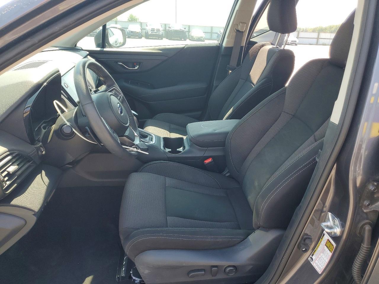 2025 Subaru Outback Premium - Image 7