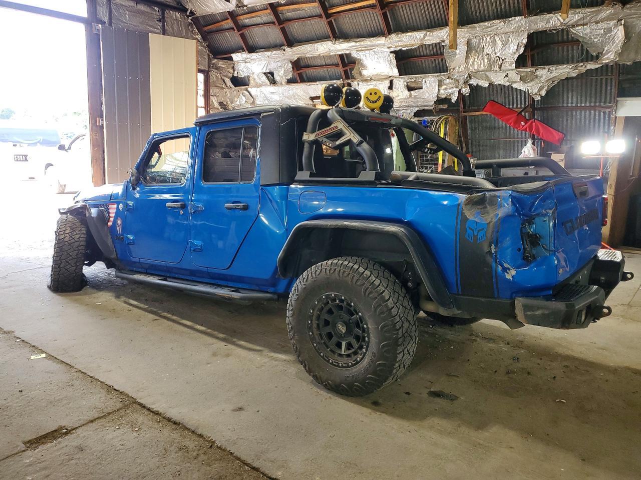 2021 Jeep Gladiator Sport - Image 2