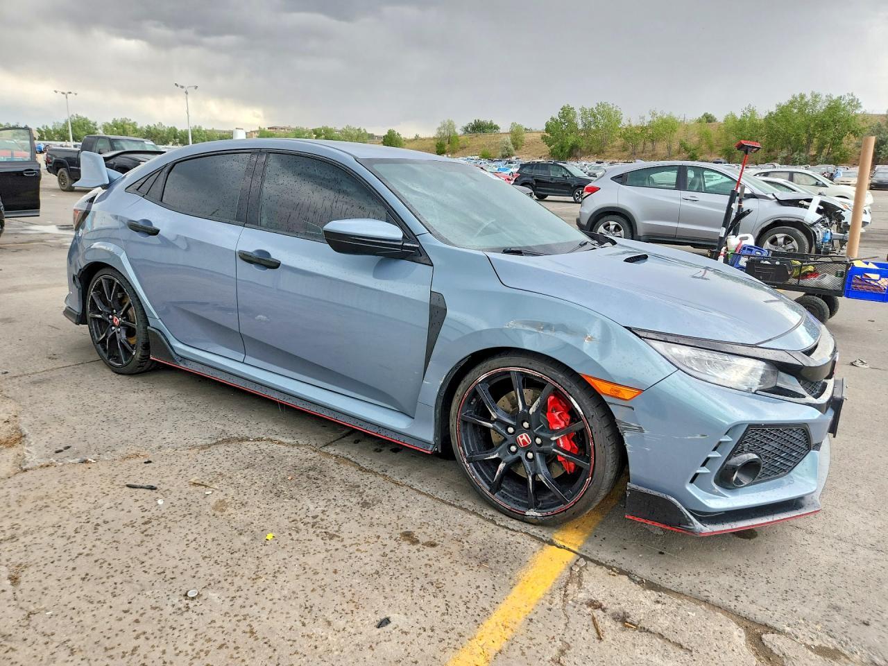 2019 Honda Civic Type-R Touring - Image 4