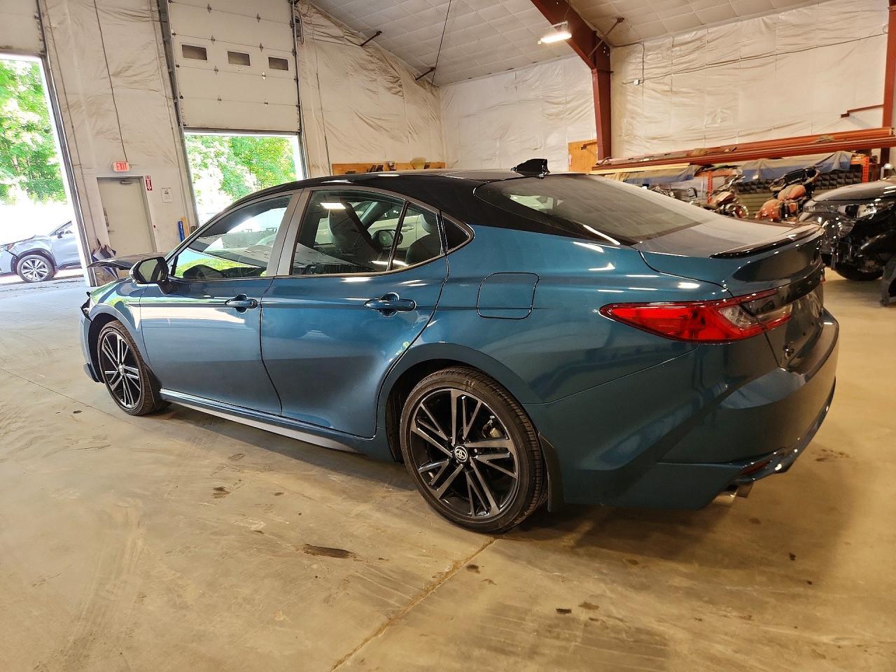 2025 Toyota Camry Xse - Фото 2