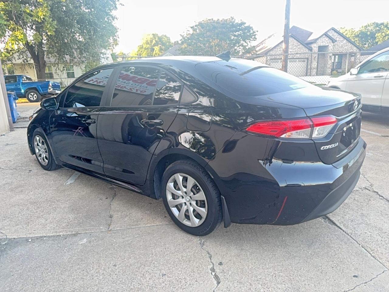 2025 Toyota Corolla Le - Image 4