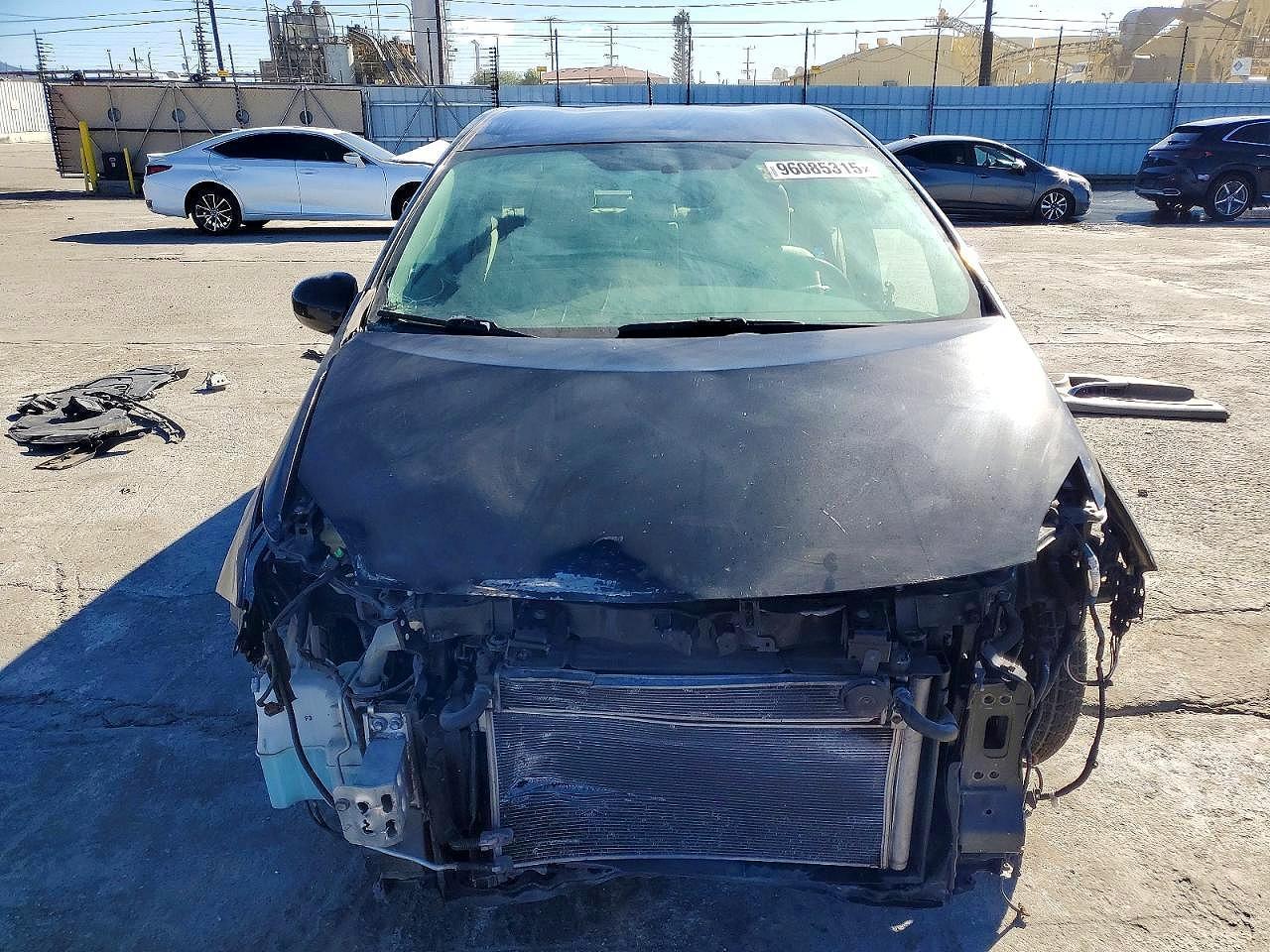 2011 Toyota Prius Three - Фото 5