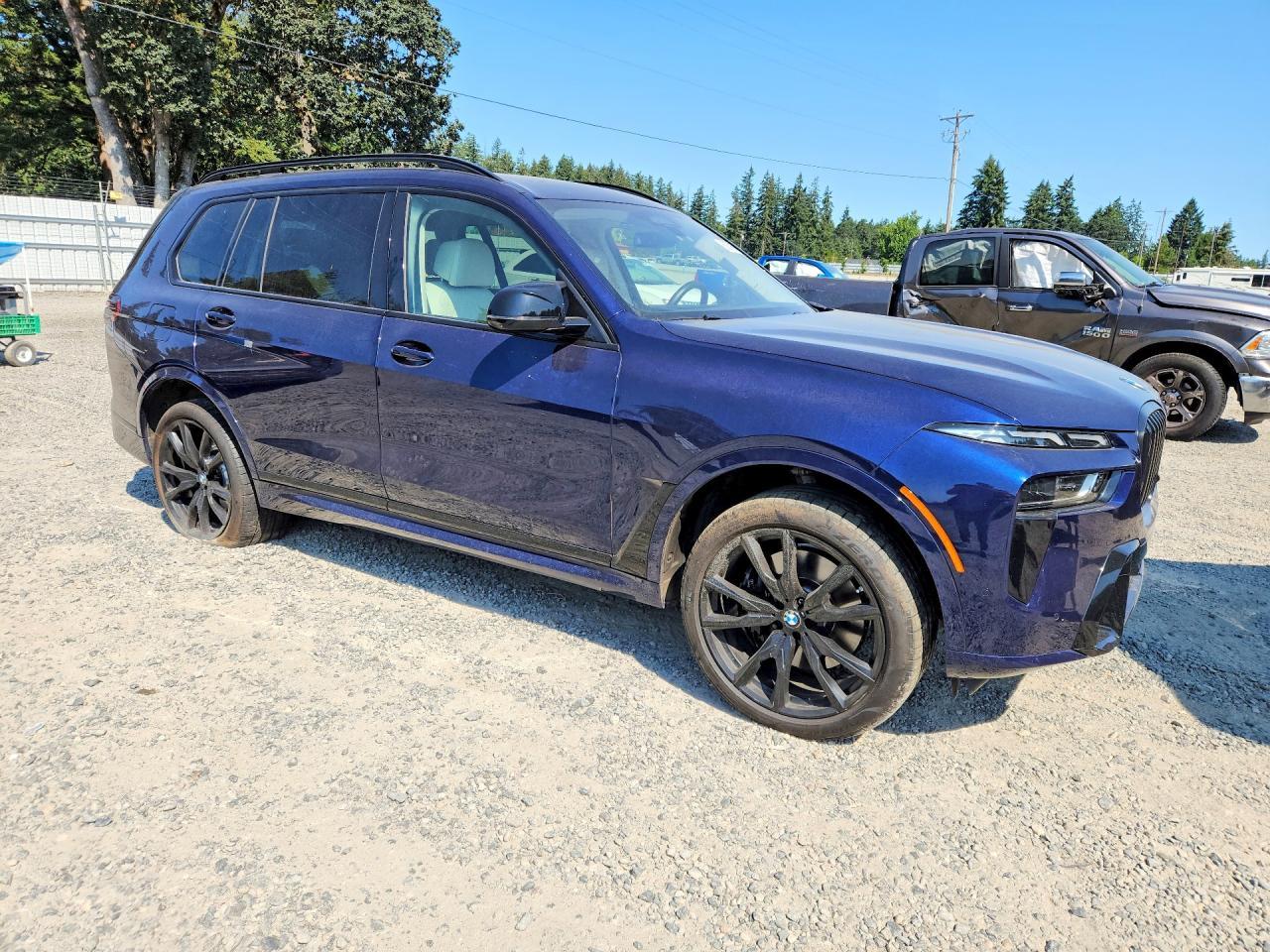 2023 BMW X7 M60I - Image 4