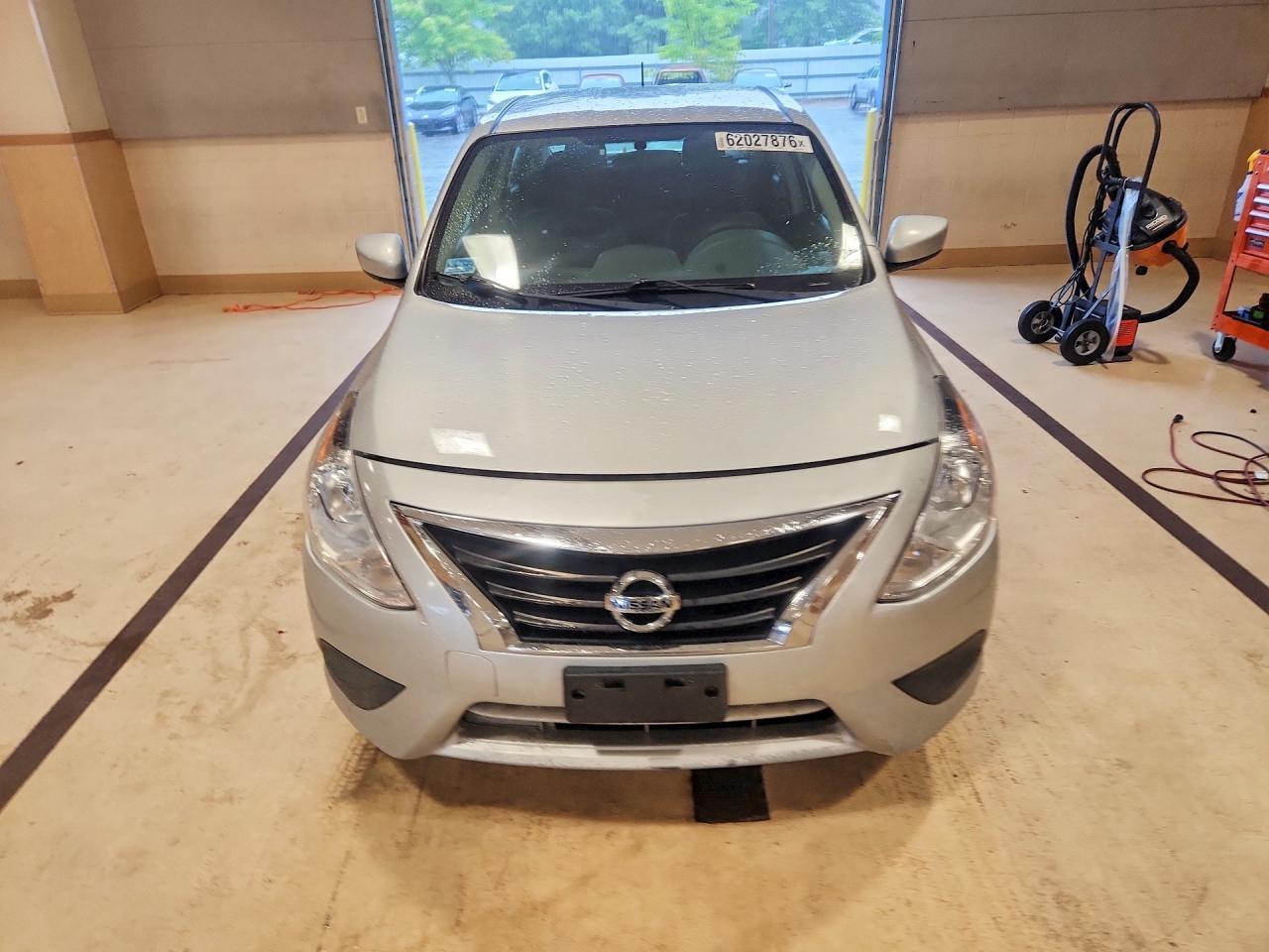 2017 Nissan Versa 1.6 Sv - Image 5