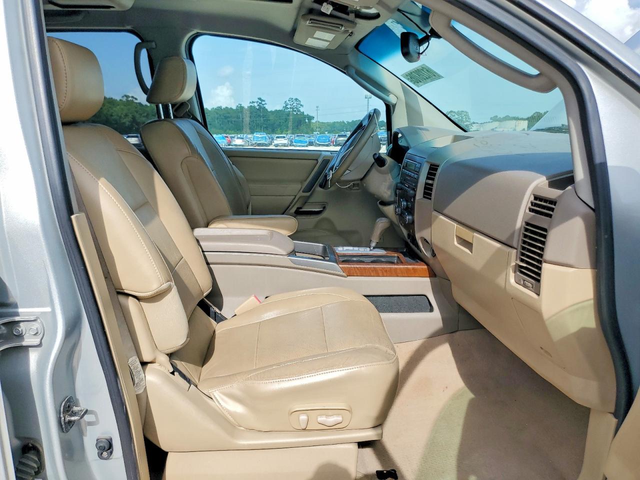2009 Nissan Titan Xe - Image 7