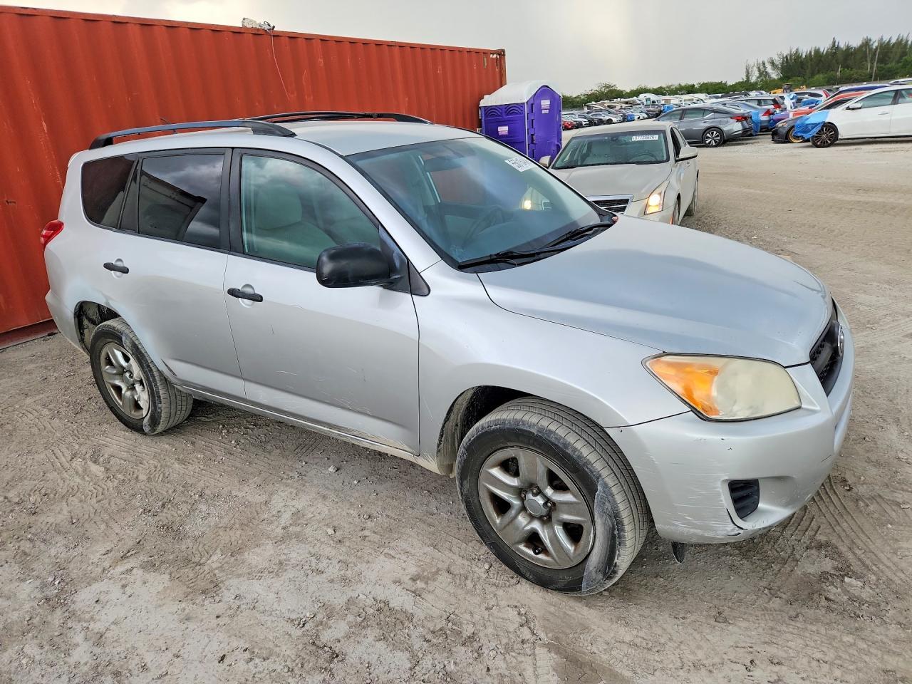 2011 Toyota Rav4 Base - Image 4