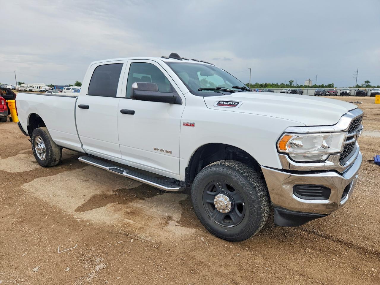2022 Ram 2500 Tradesman - Фото 4
