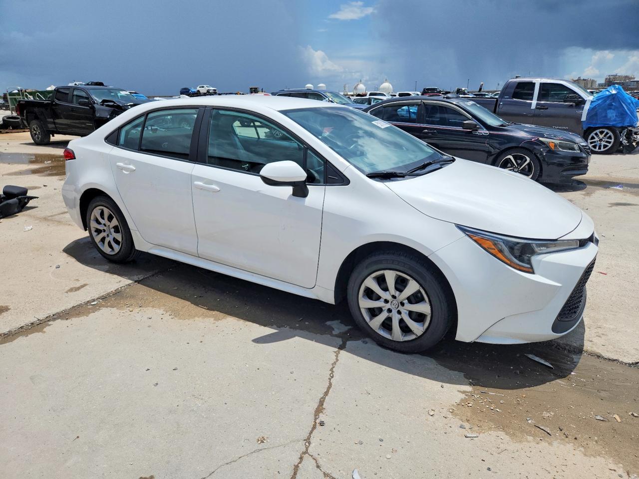 2022 Toyota Corolla Le - Фото 4