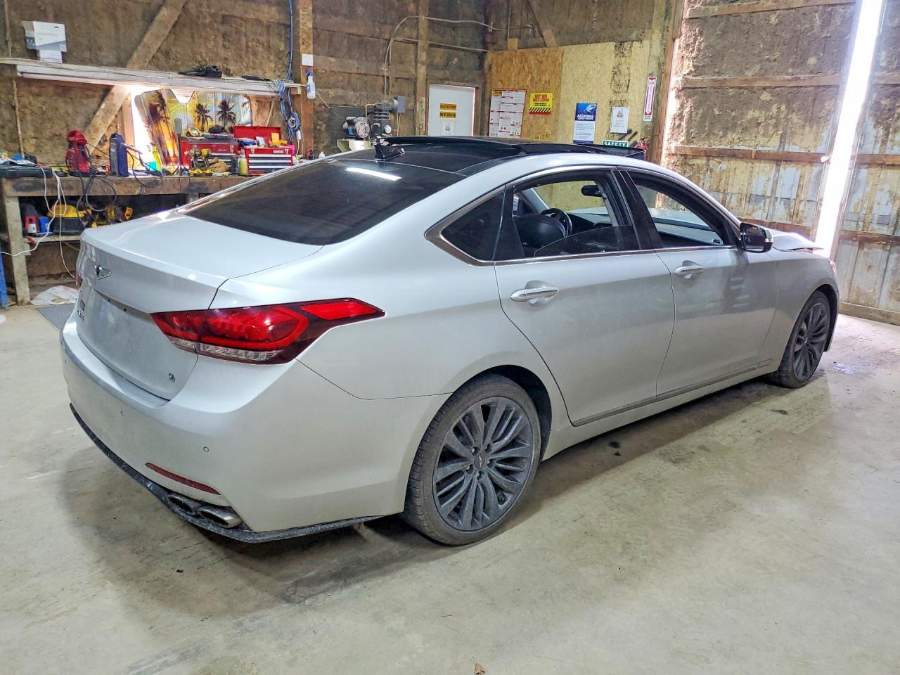 2015 Hyundai Genesis 5.0L - Фото 3