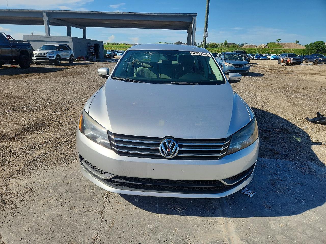 2014 Volkswagen Passat S - Image 5