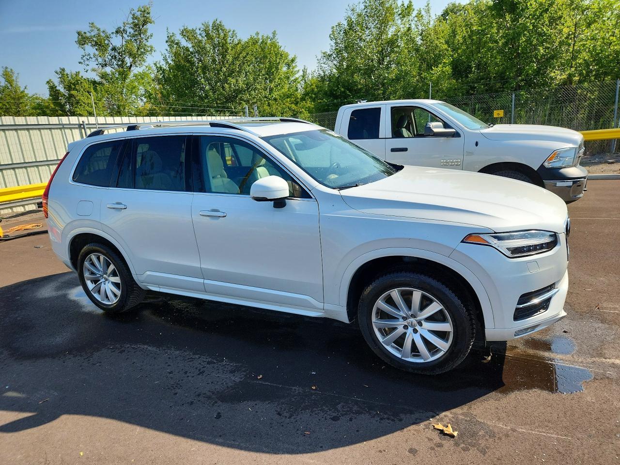 2017 Volvo Xc90 T6 - Image 4