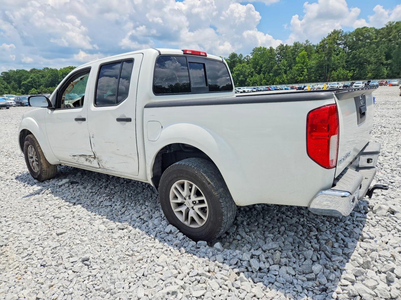 2016 Nissan Frontier S - Фото 2