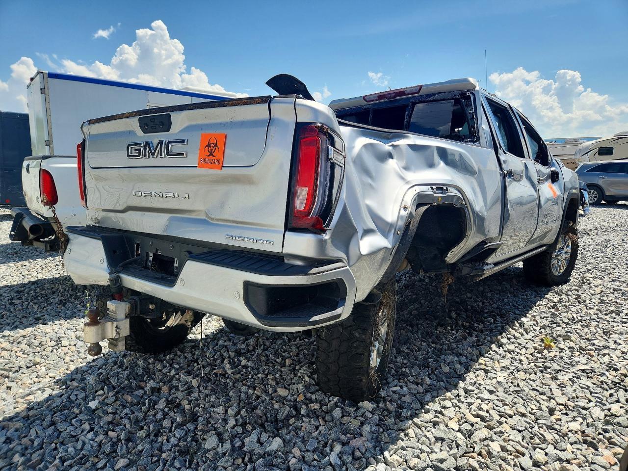 2021 GMC Sierra K2500 Denali - Image 3