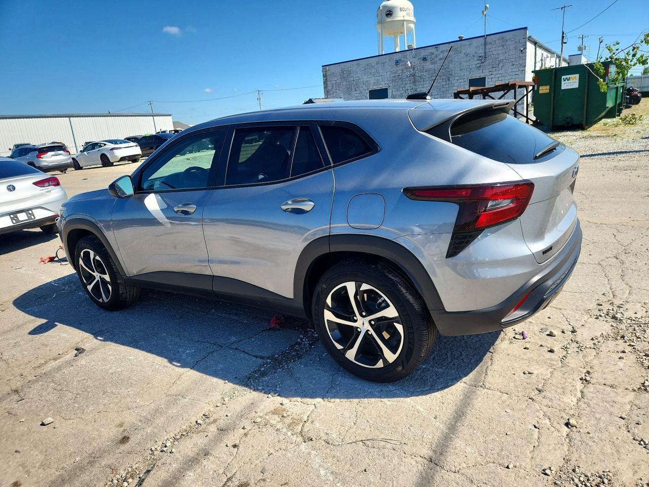 2025 Chevrolet Trax 1Rs - Фото 2