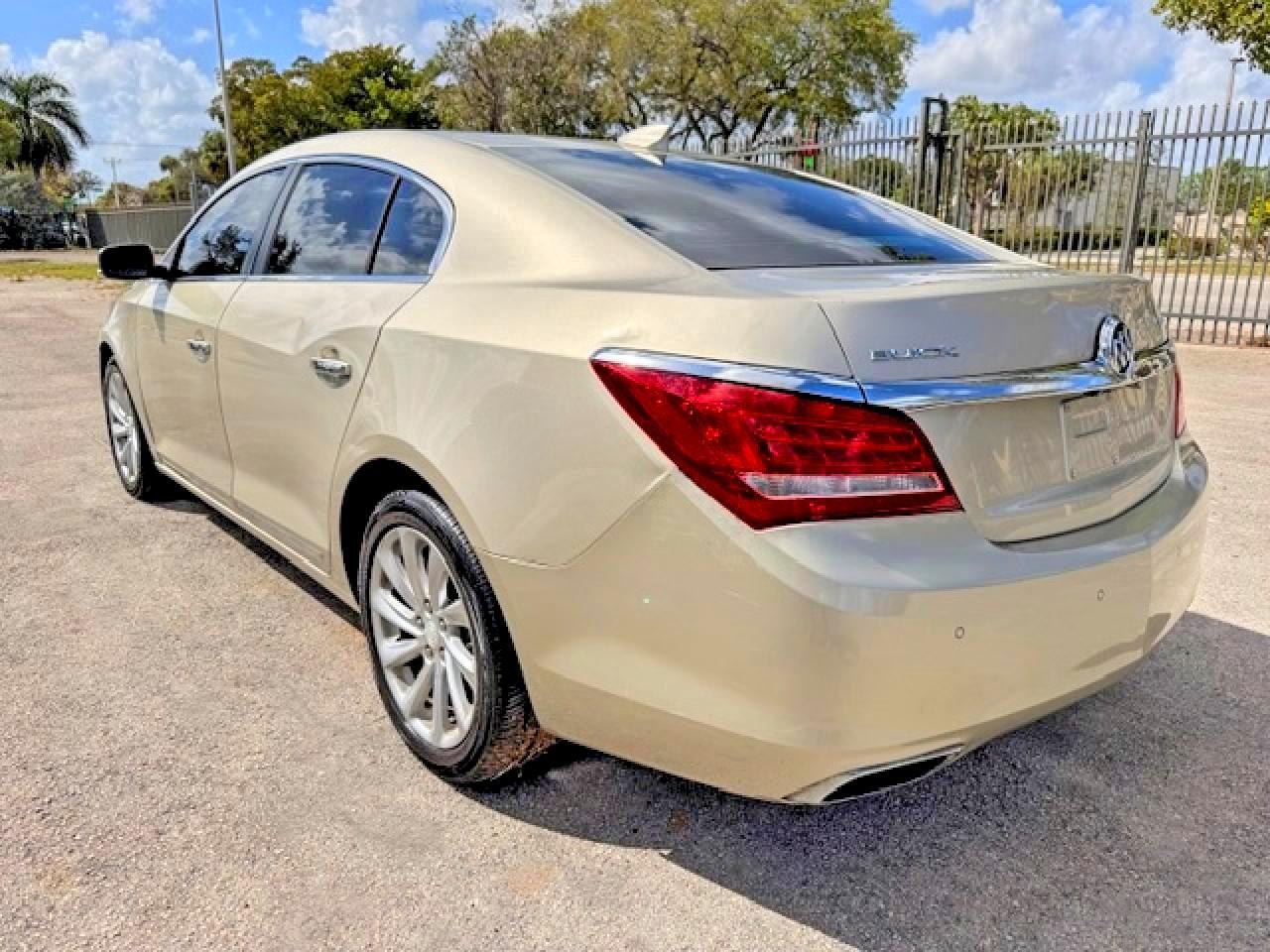 2016 Buick Lacrosse - Image 2