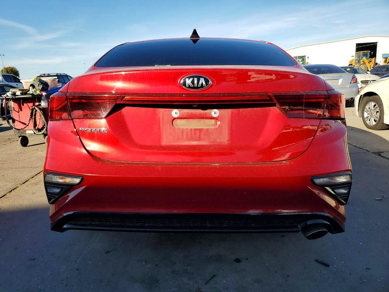 2020 Kia Forte Lxs - Image 6