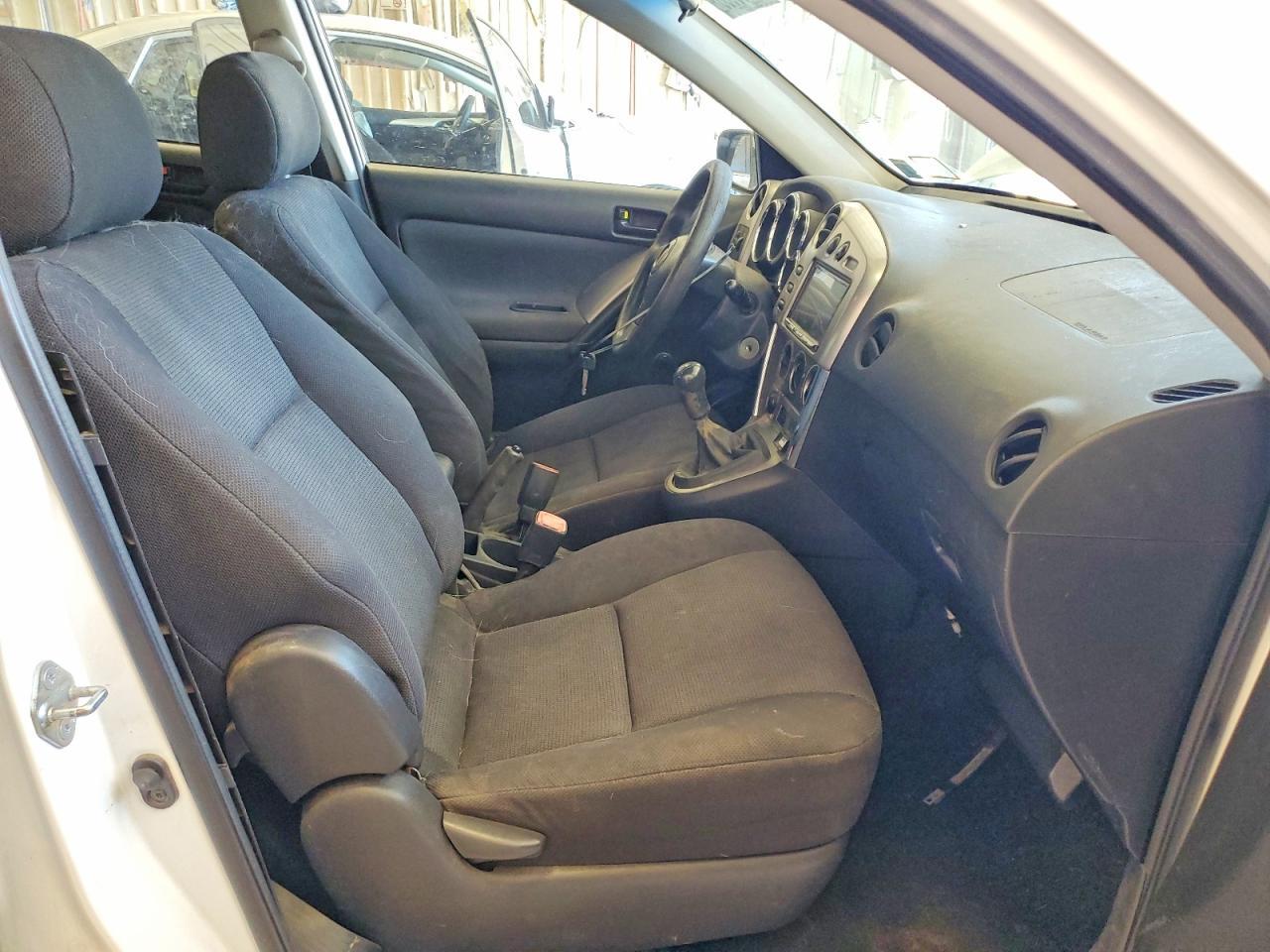 2008 Pontiac Vibe - Image 7