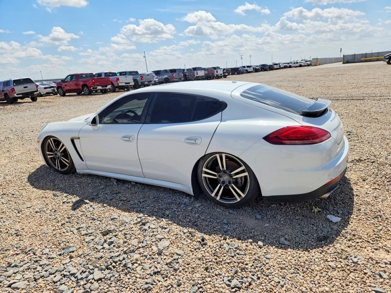 2014 Porsche Panamera 2 - Image 2
