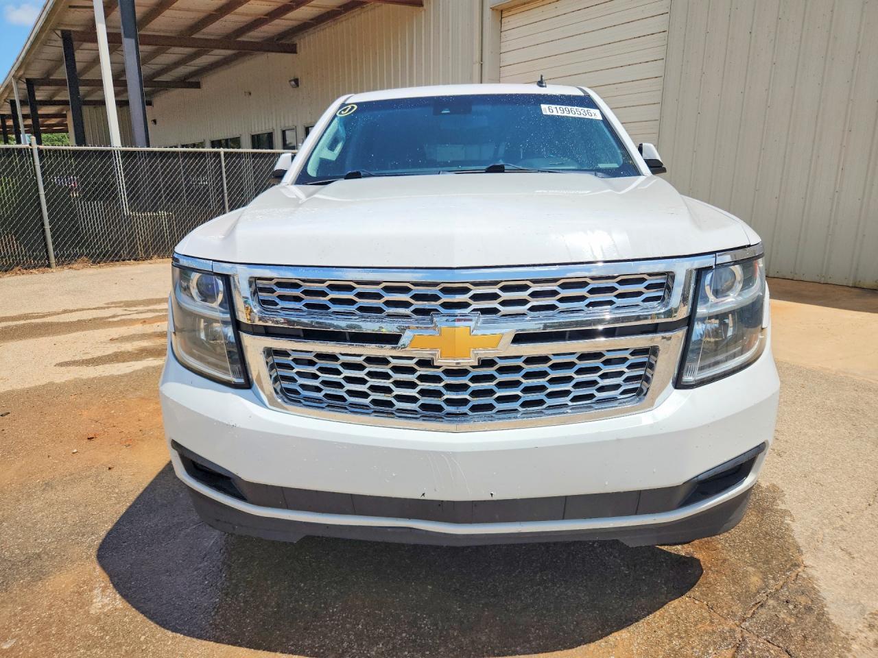 2015 Chevrolet Suburban C1500 Ls - Image 5