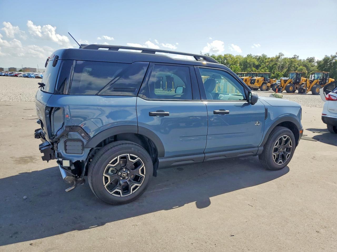 2026 Ford Bronco Sport Outer Banks - Фото 3
