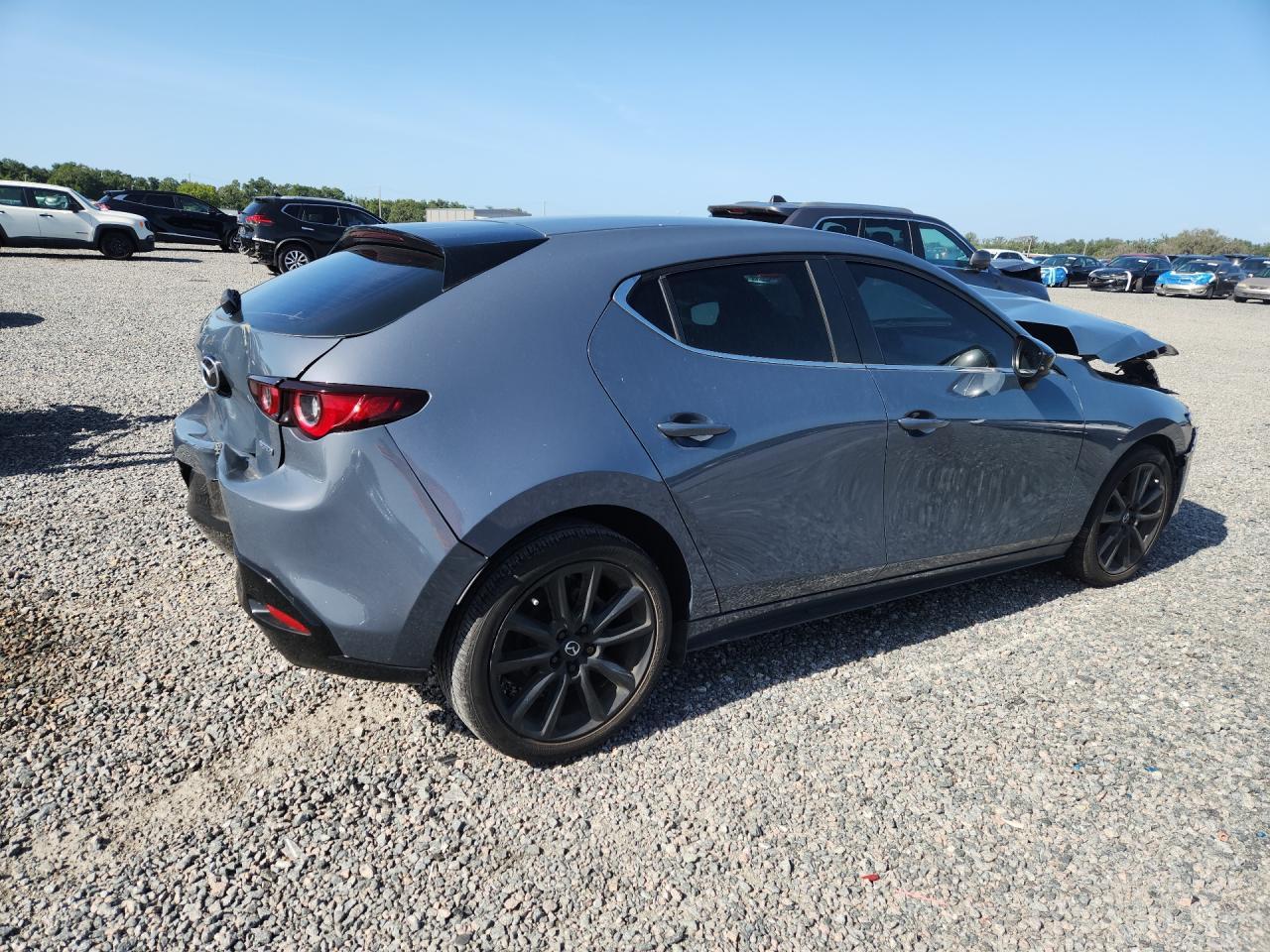 2023 Mazda 3 Preferred - Фото 3