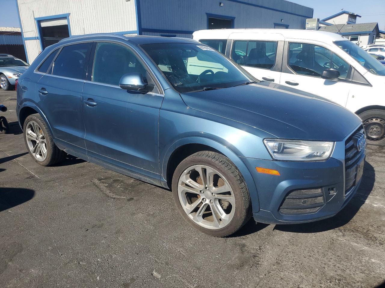 2016 Audi Q3 Premium Plus - Фото 4