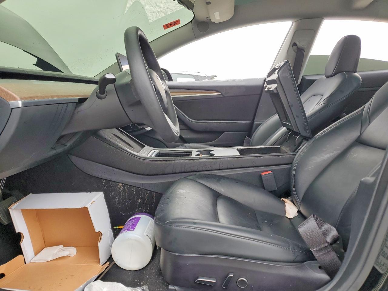 2023 Tesla Model 3 - Фото 7