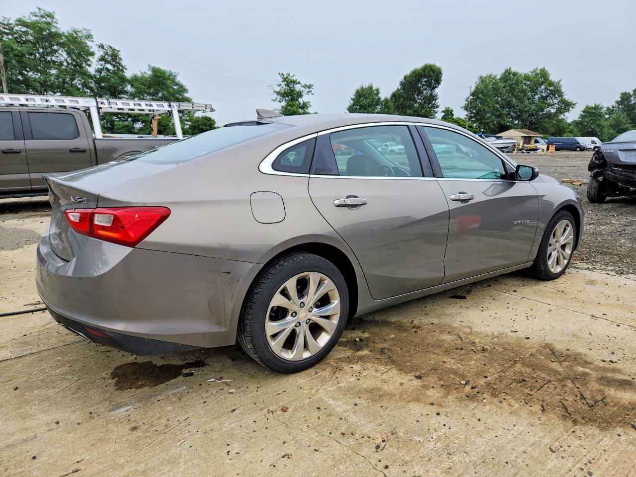 2018 Chevrolet Malibu Premier - Фото 3