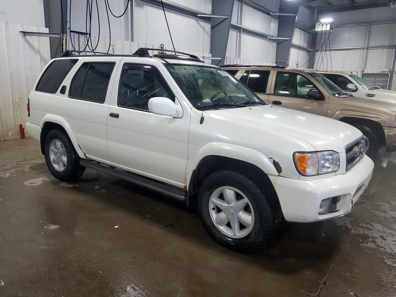 2001 Nissan Pathfinder Se - Image 4