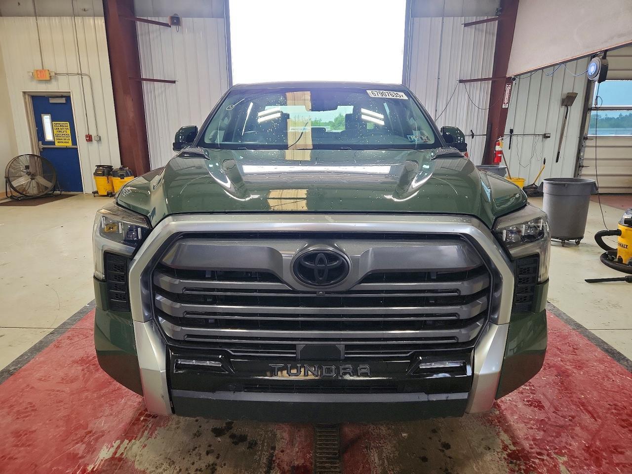 2023 Toyota Tundra Crewmax Limited - Image 5