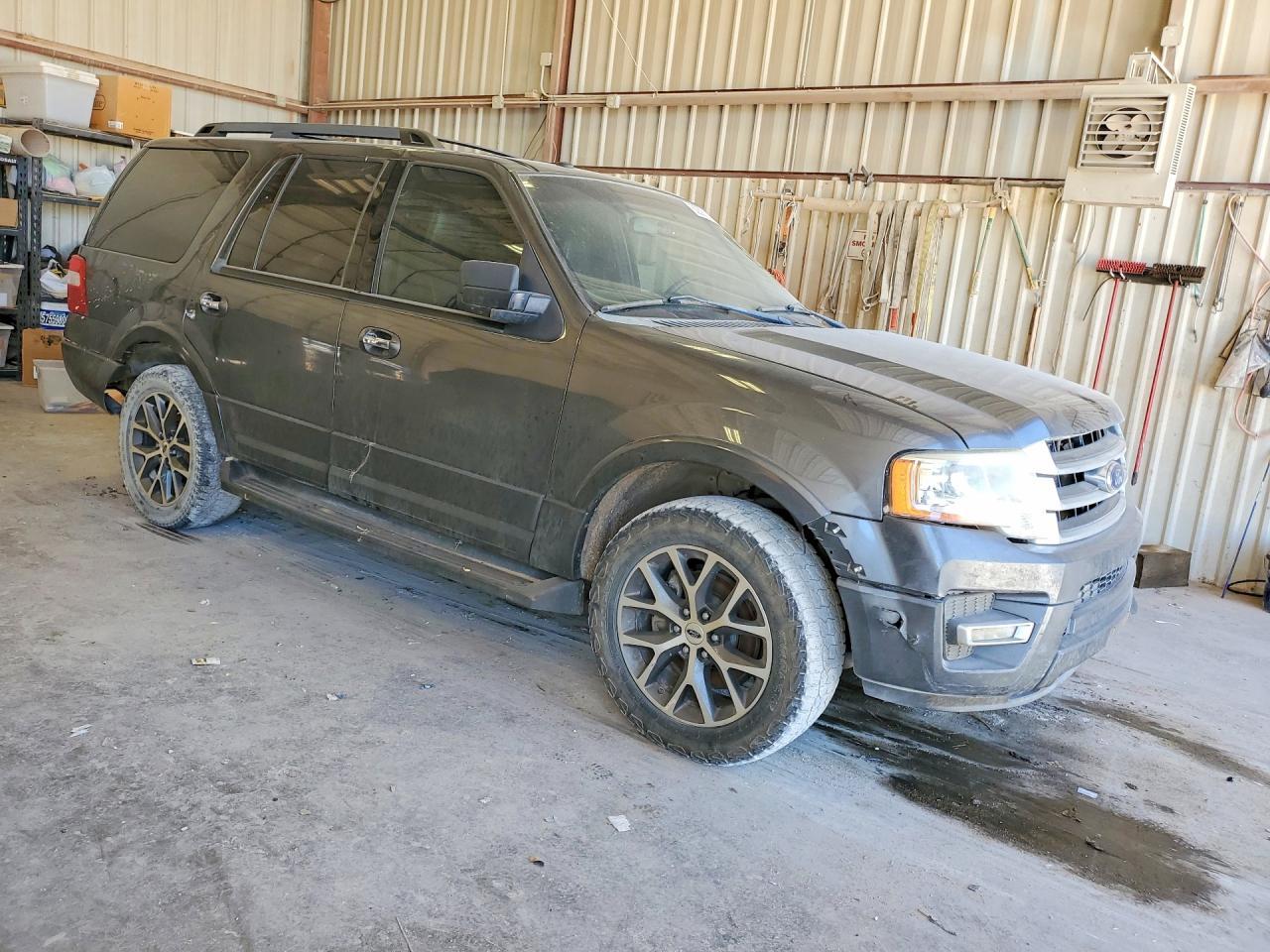 2017 Ford Expedition Xlt - Image 4