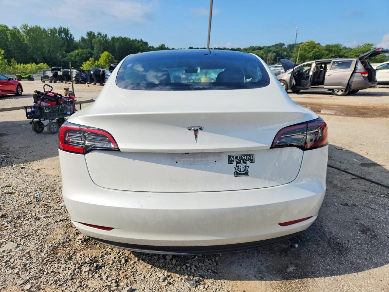 2023 Tesla Model 3 - Image 6