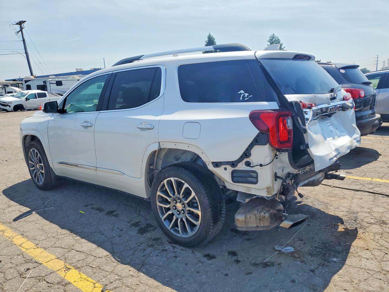 2021 GMC Acadia Denali - Image 2