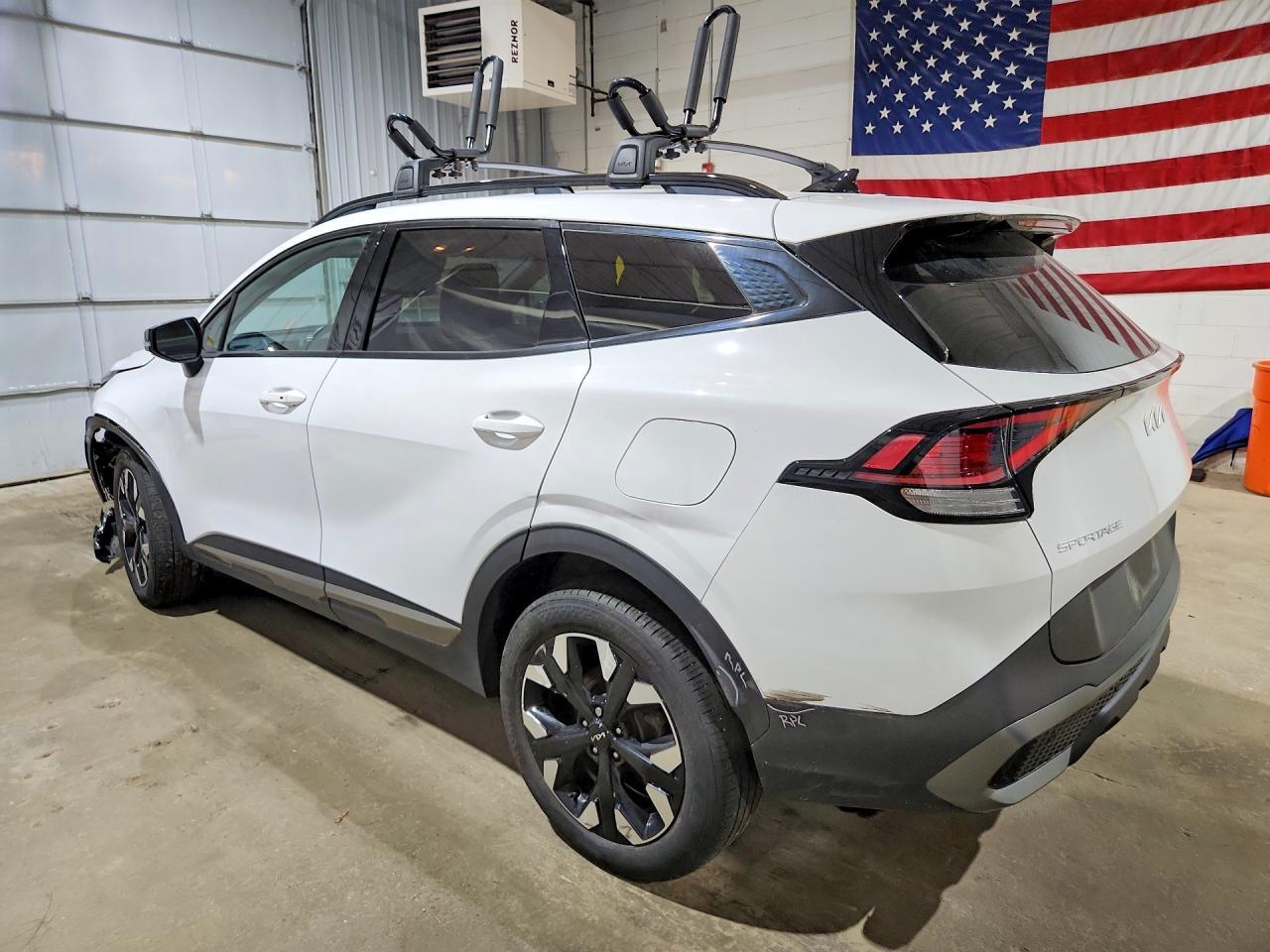2023 Kia Sportage X Line - Image 2