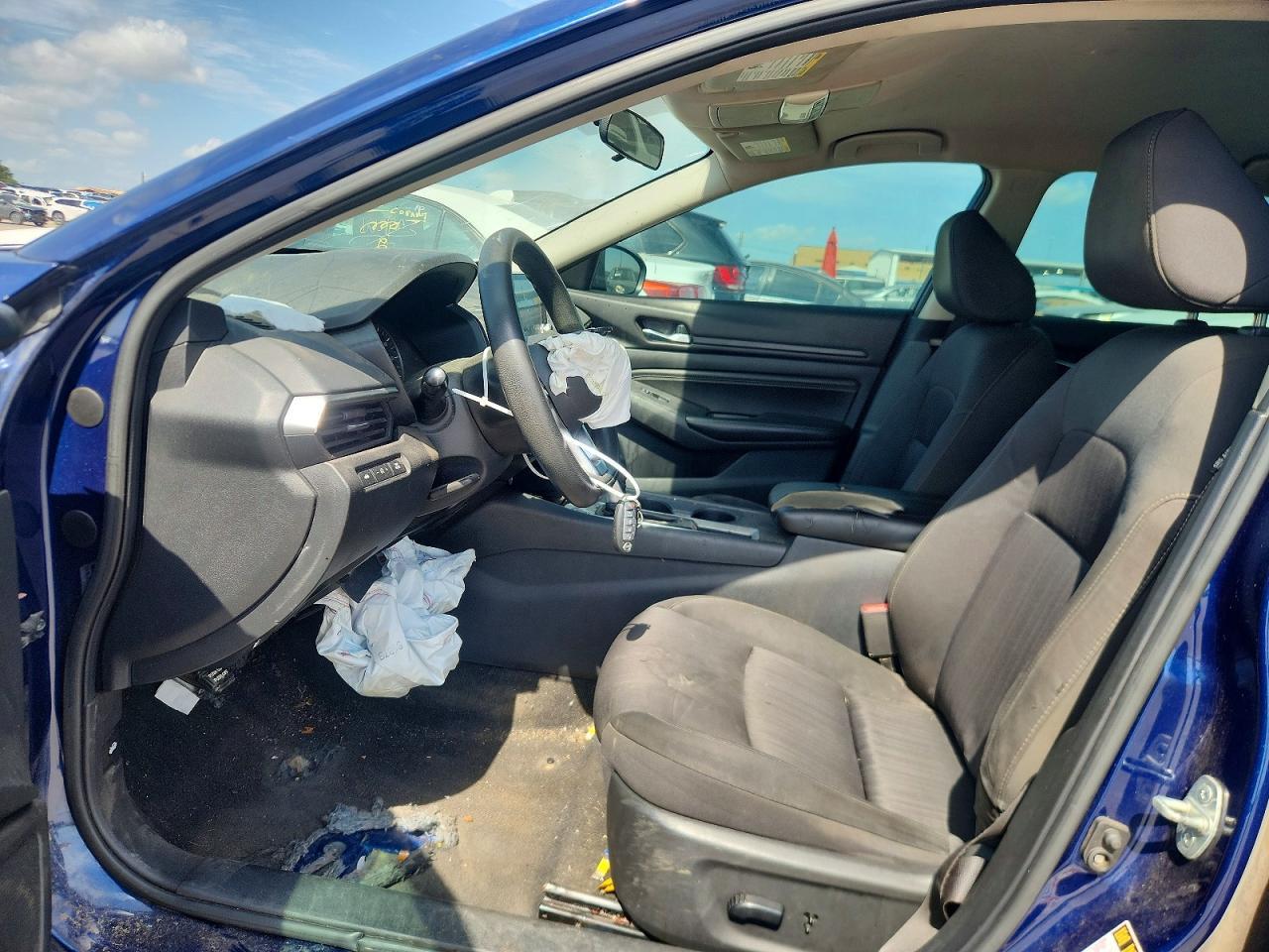 2019 Nissan Altima S - Фото 7