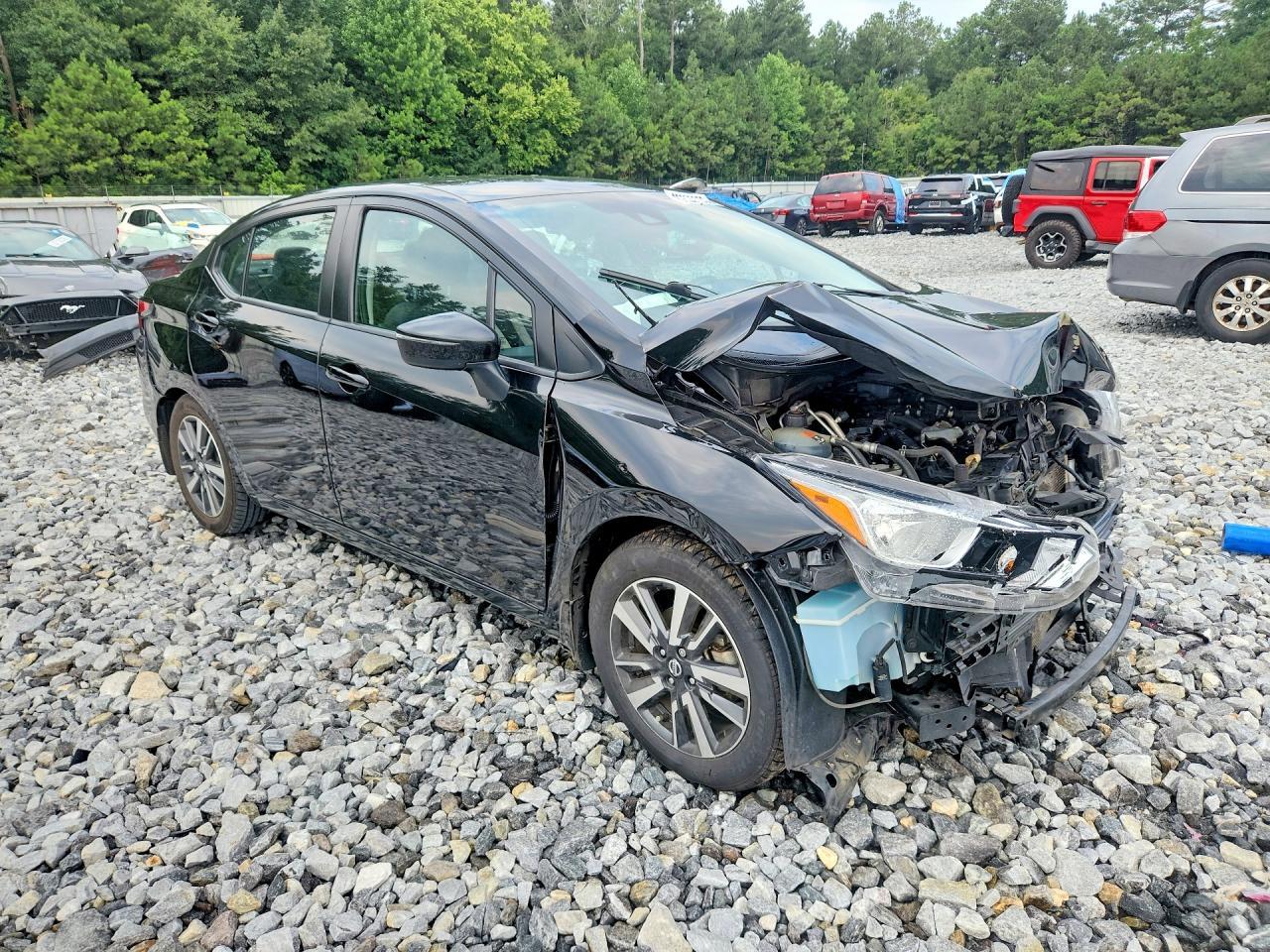 2021 Nissan Versa Sv - Image 4