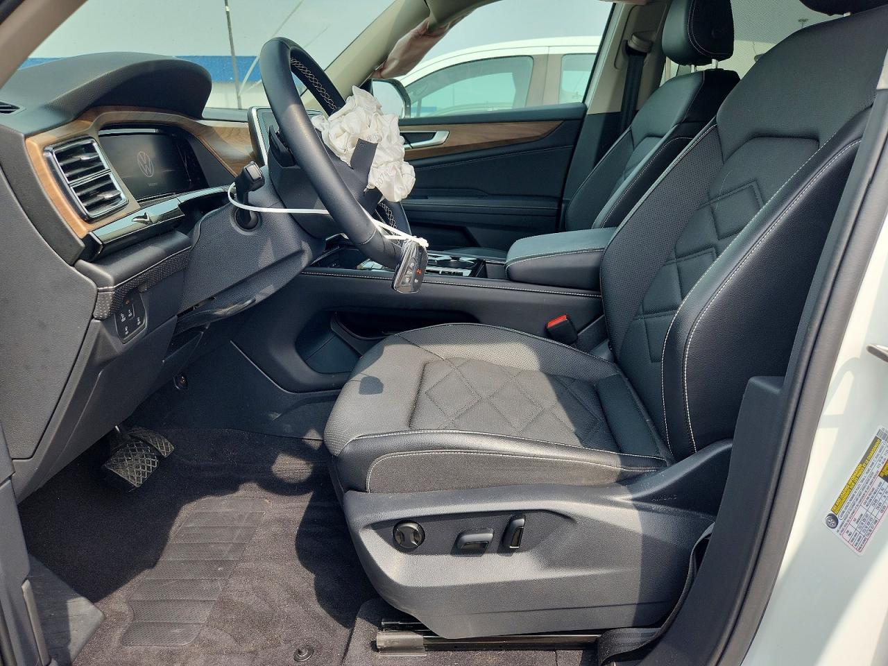 2024 Volkswagen Atlas Se - Image 7