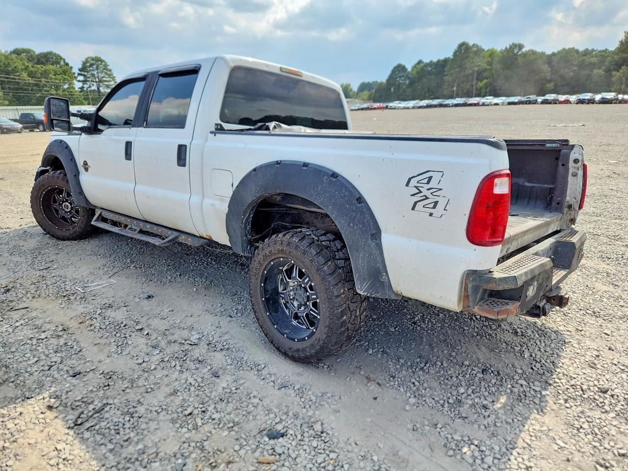 2015 Ford F250 Super Duty - Фото 2