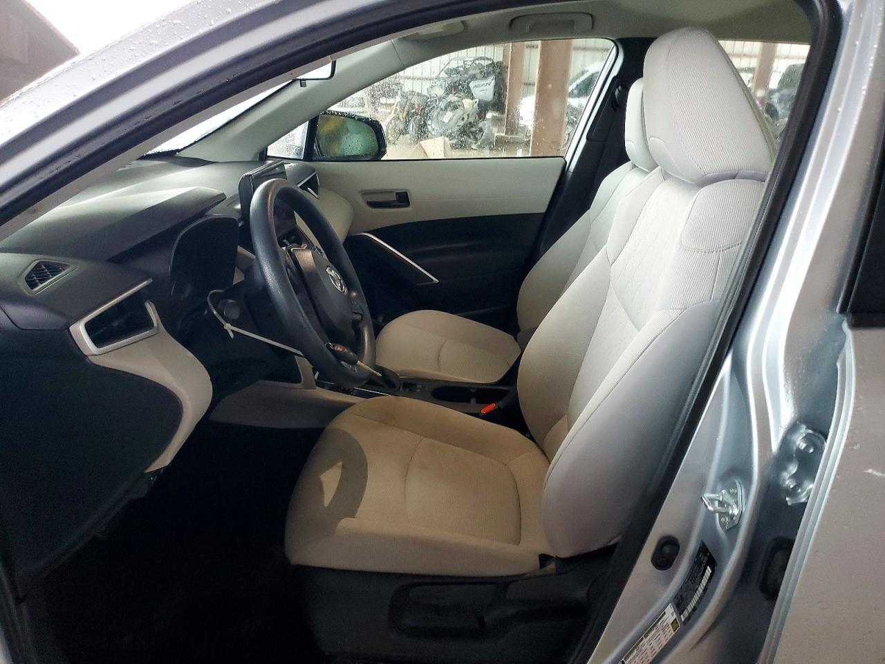 2025 Toyota Corolla Cross L - Фото 7