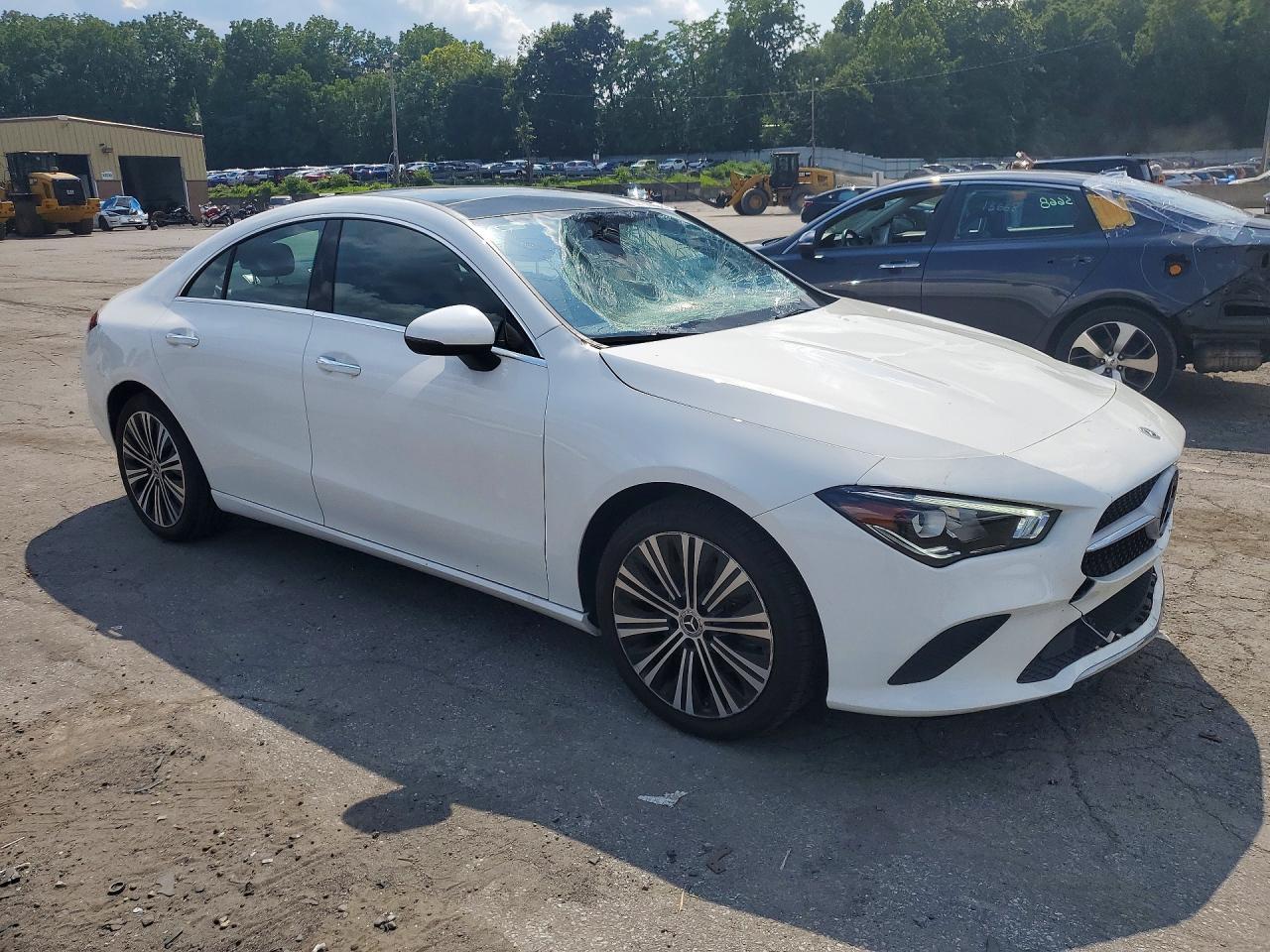 2022 Mercedes-Benz Cla 250 4Matic - Image 4
