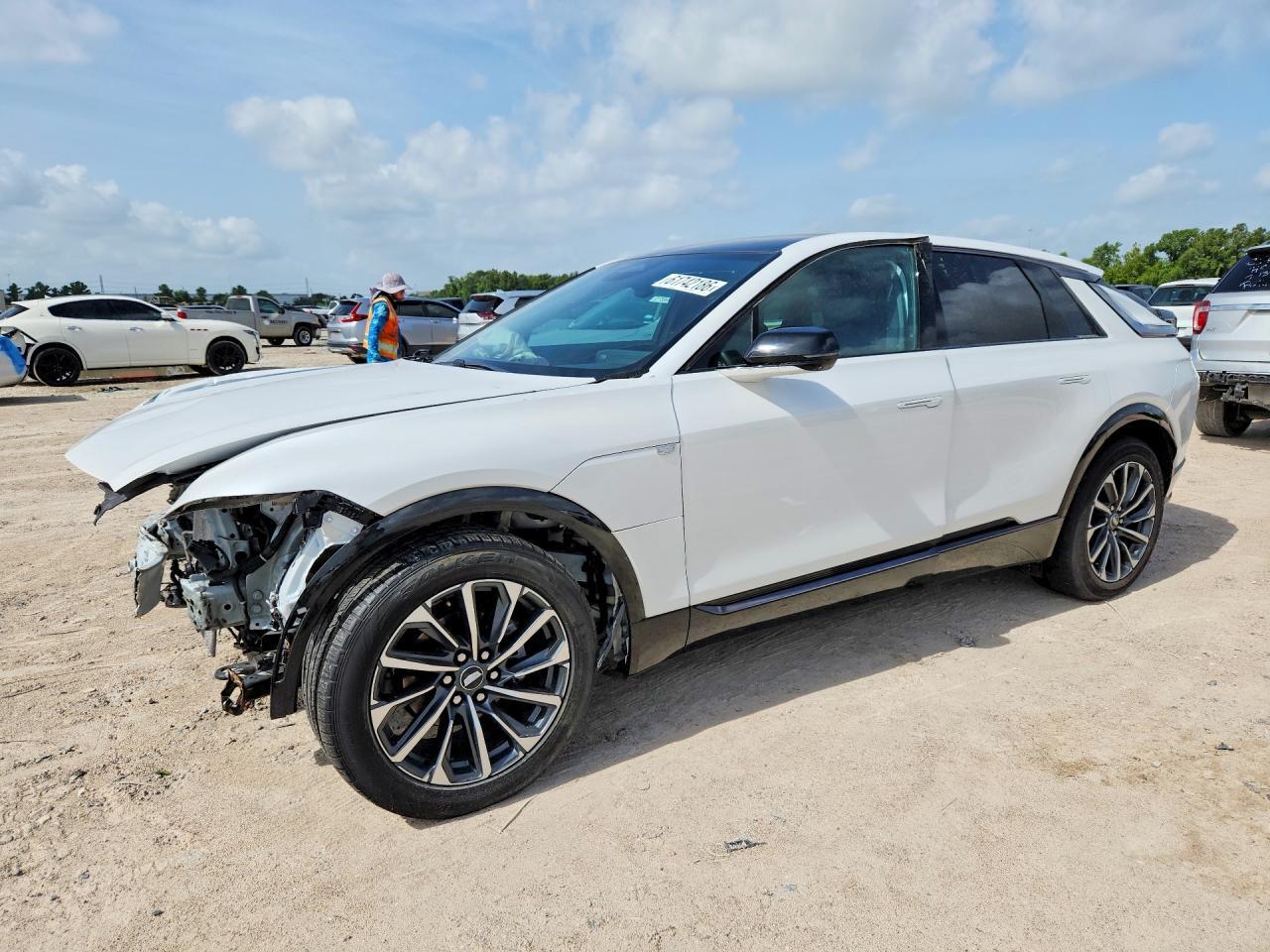2024 Cadillac Lyriq Sport