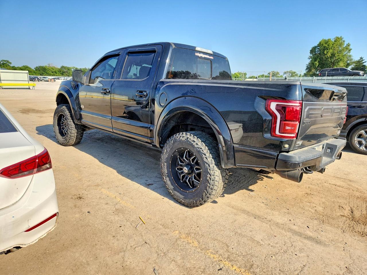 2018 Ford F150 Raptor - Фото 2