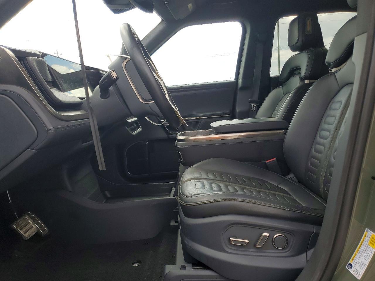 2022 Rivian R1T Launch Edition - Image 7