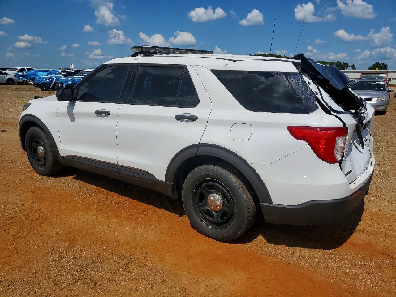 2020 Ford Explorer Police Interceptor - Image 2