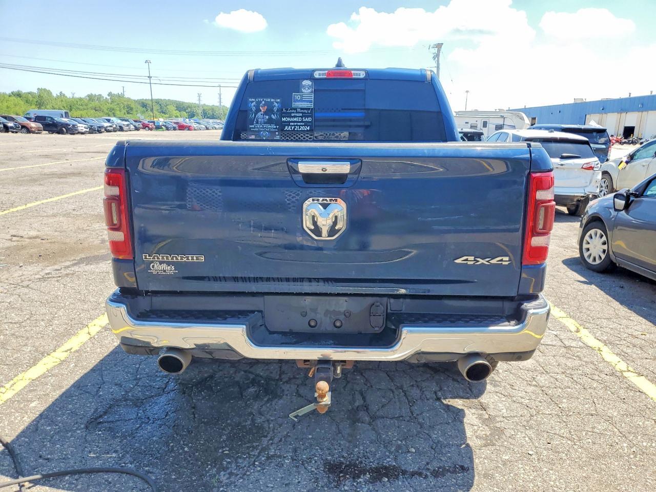 2019 Ram 1500 Laramie - Image 6