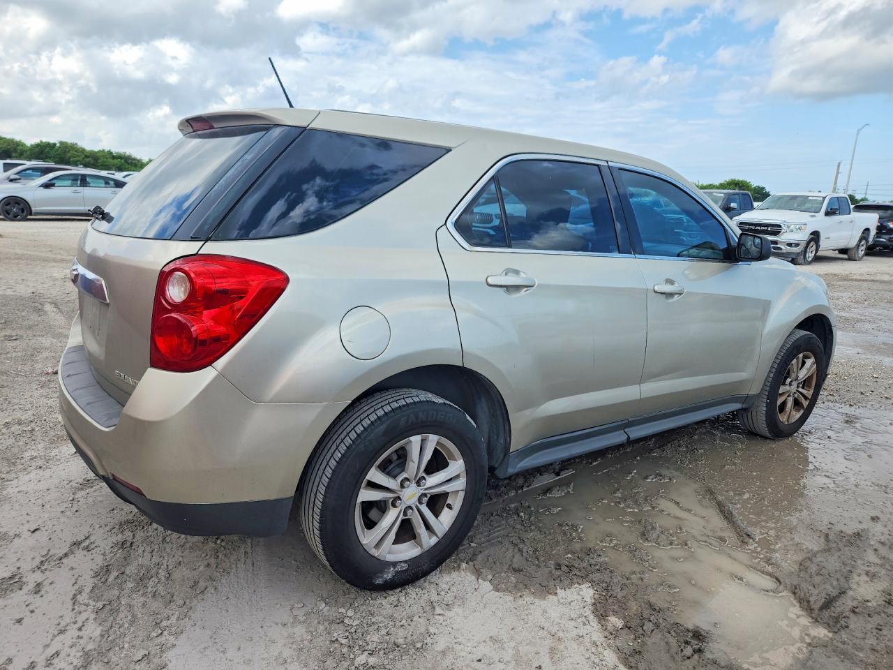 2013 Chevrolet Equinox Ls - Фото 3